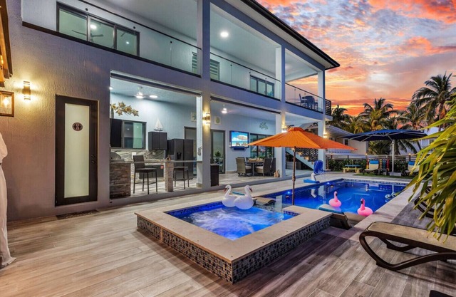 🏝🌊 Blue Island at Marathon -Sunrise Views -Pool- Dock-near Sombrero Beach