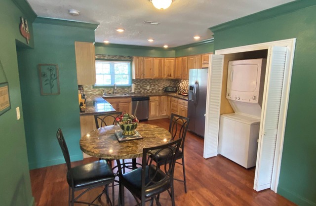 Blue Moon Vacation Rentals Downtown Clayton