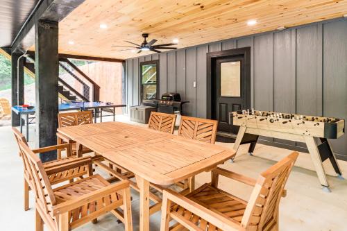 Blue Ridge Adventure Base Grill, Play, Explore!