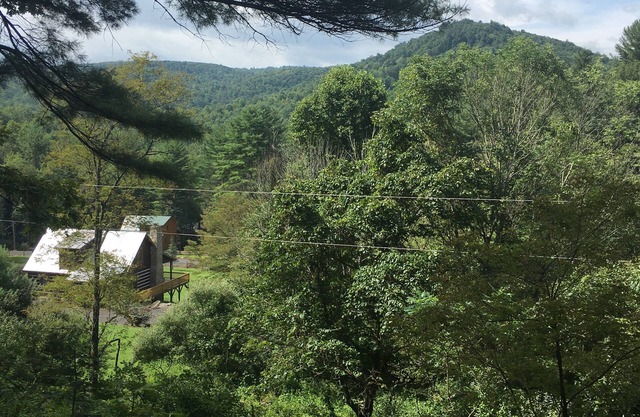 Blue Ridge Getaway-Relax on the Front Porch-Wildlife Galore!