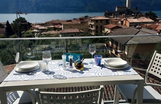 BLUE SKY SAPPHIRE APP. LAKE VIEW CIR:023045-LOC-00628 CIN: EN023045C2HTNJMTGL