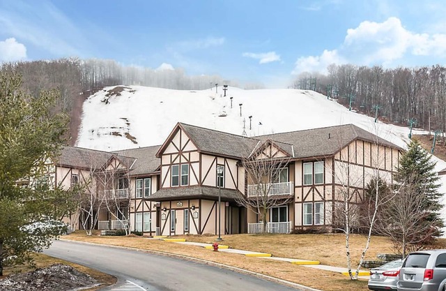 Bluegreen Vacations Mountain Run at Boyne 2 Bedroom Resort