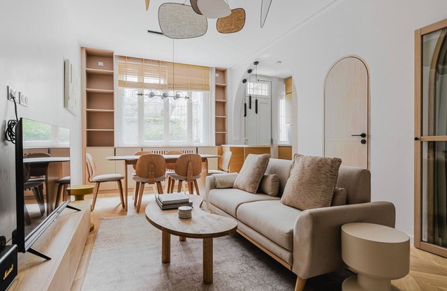 Blueground | Auteuil, washer, nr Monceau Park