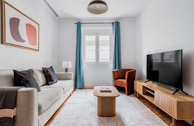 Blueground | Benfica, furniture, decor & kitchen