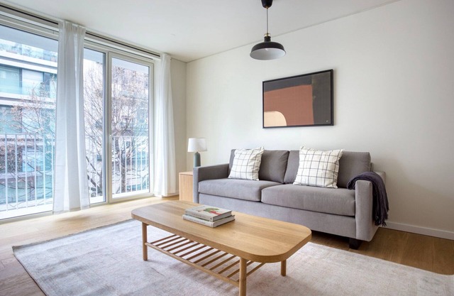 Blueground | Campo Pequeno, pool, furnished