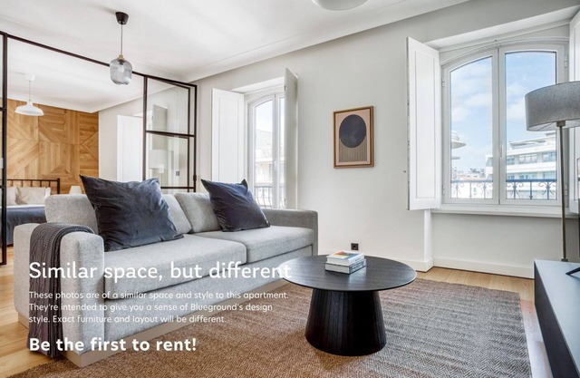 Blueground | Saldanha, gym, pool, doorman, elev