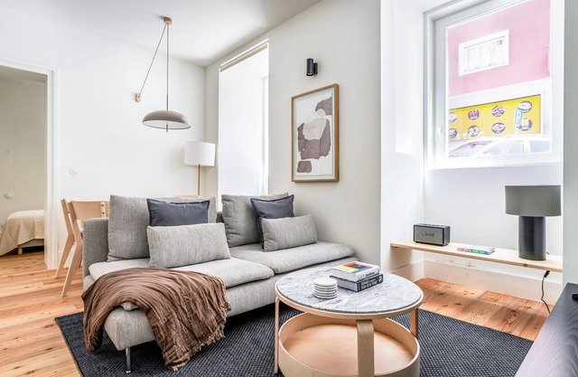 Blueground | Santo António, view, nr Parque Eduardo VII