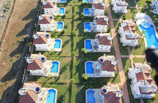 BlueHomes 4 Bedroom Private Pool Villas Y