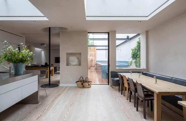 Blythe Road by onefinestay