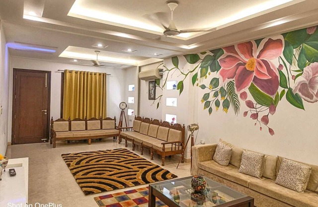 BnBBuddy Stupendous Home In Shalimar Bagh