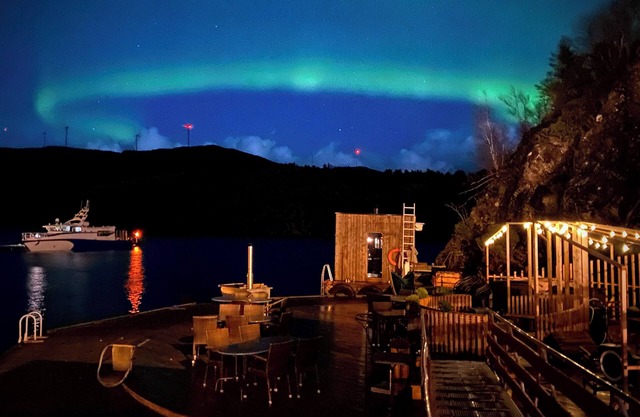 Boathouse apartment with sea view, Floating sauna, floating garden and bbq (nr2)