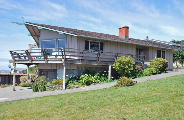 Boathouse, spectacular panoramic sea views!
