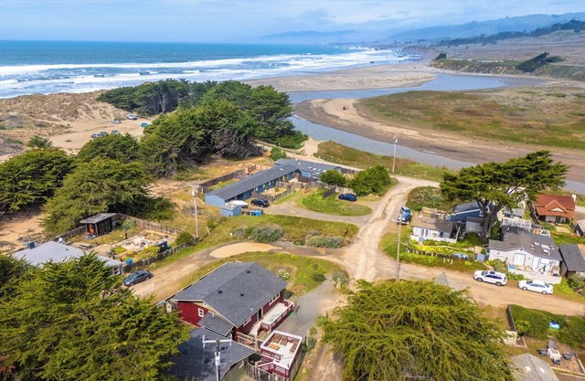 BodegaBreeze:Relaxing Home in Bodega Bay!Home+Studio!Walk to Beach!HtTb/WiFi