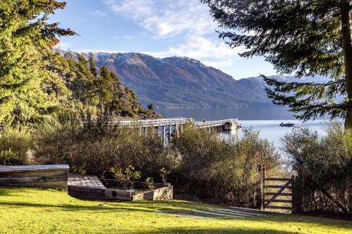 BOG Casa Inalafquen - con costa de lago