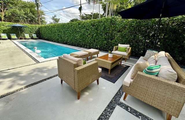 Boho Chic House-POOL & FIREPIT - 15 mins to South Beach