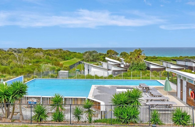 Bombora Beach House at Caves Beach Villas