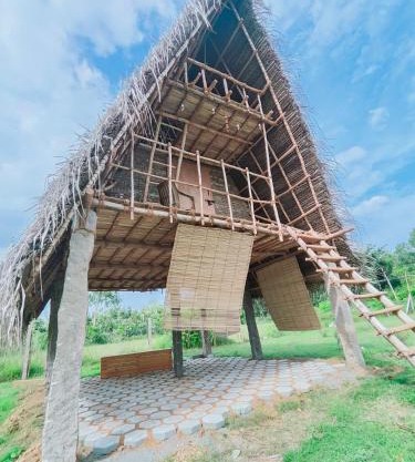 BonGypsy Tower Hut