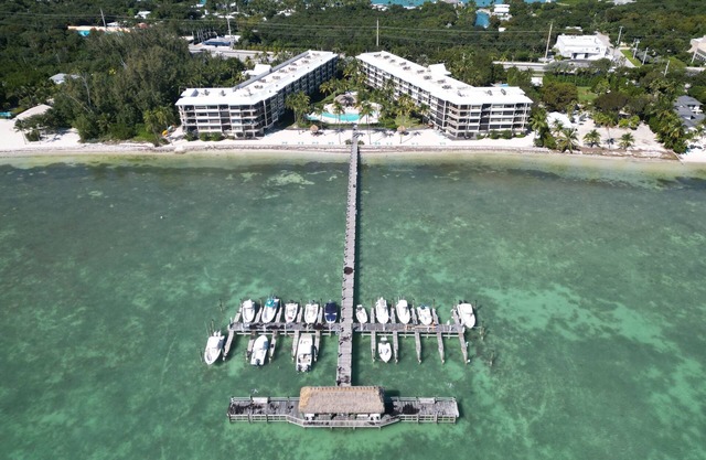 BOOK YOUR DREAM VACATION at BEACON REEF