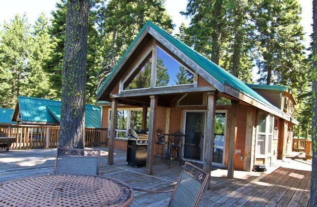 BookStayHop -#44 Cabin on Hyatt Prairie Rd. Hot Tub and Gorgeous Mountain Views.