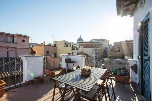 Borgo Panoramico - 3-Bedroom Apartment with Terrace - LOCAPPART