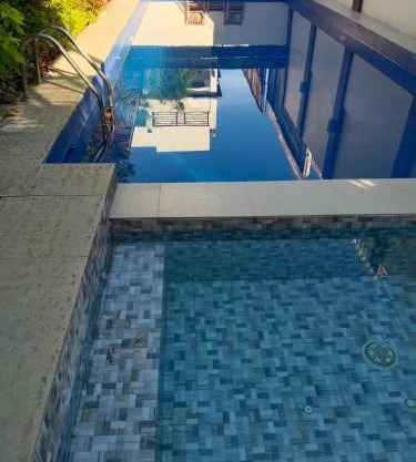 Botanical Gardens & a Long Lap Pool for Swimming