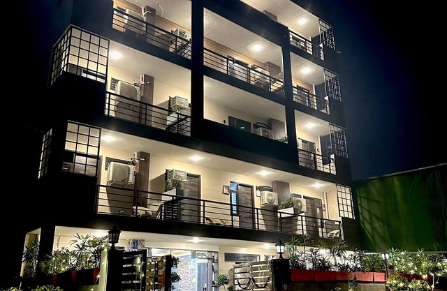 Botanical Oasis on Golf course road