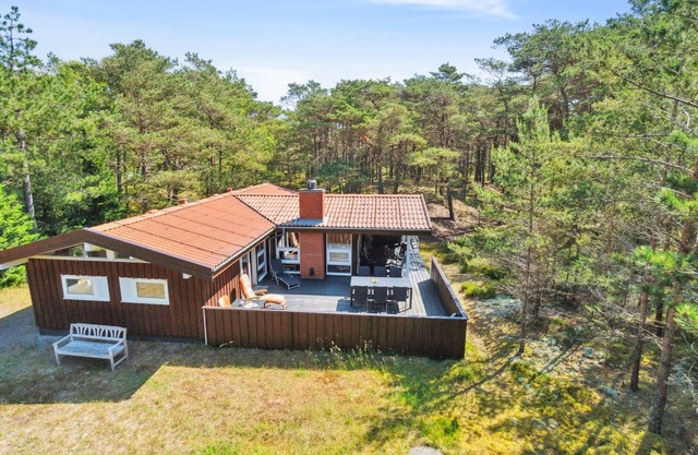 "Bothilda" - 950m from the sea by Interhome