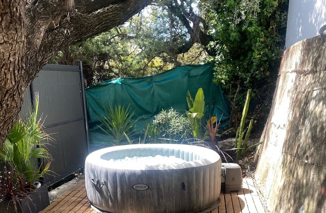 Bottom of villa with jacuzzi