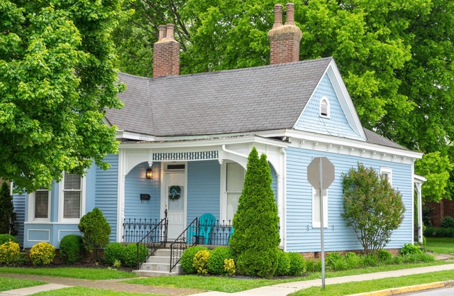 Bourbon Cottage, 2 BR, Downtown Historic Bardstown next to Bakery!