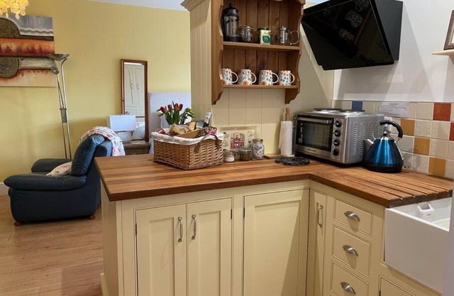 Bourne House, private modern apartment near Rugby & Lutterworth