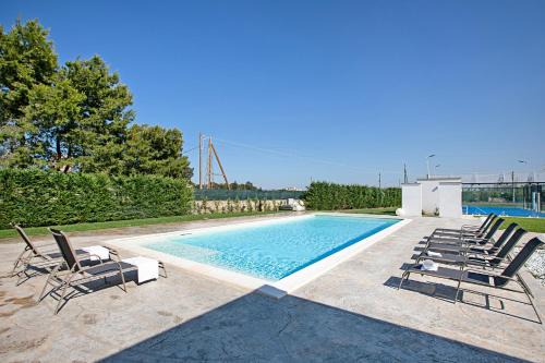 Boutique Apartament Pool&Padel - Happy Rentals