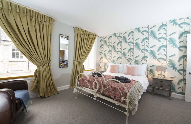 Boutique City Centre One Bed Apartment