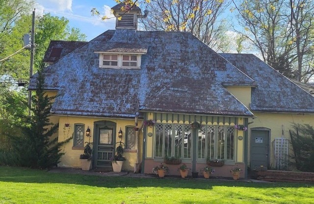 Box Cottage