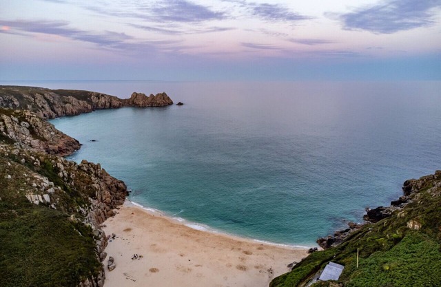 Bracken Bank - Four Bedroom House, Sleeps 8