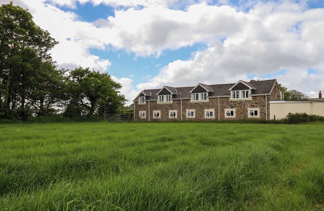 BRAMLING AT MOORHEAD COUNTRY HOLIDAYS, romantic in Woolfardisworthy