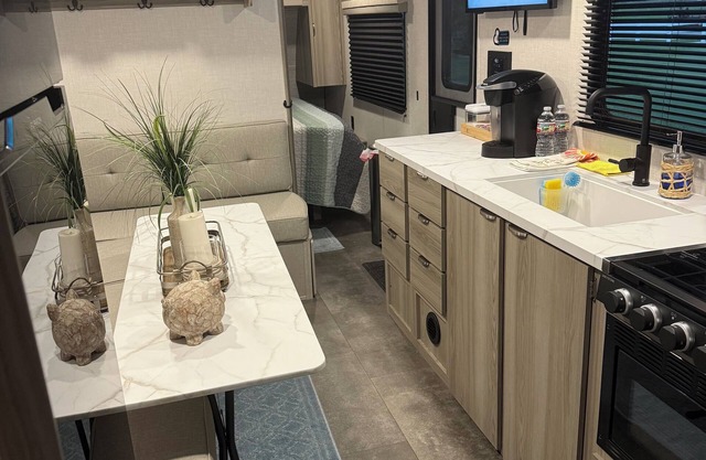 BRAND NEW 2025 RV on a Private Canal Lot and close to Beach
