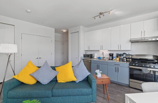 Brand New 2BR Chicago City Escape