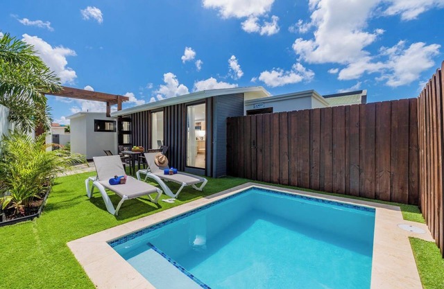 Brand NEW 2BR1BA w/PrivatePool in Amazing Location