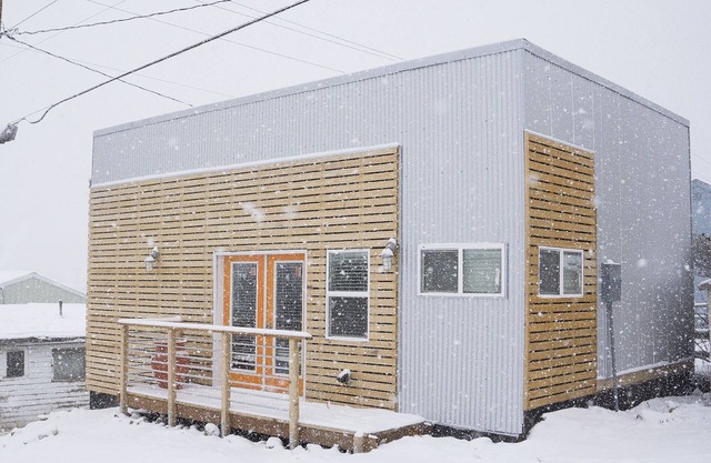 BRAND NEW, CENTRALLY LOCATED ONE BLOCK FROM YELLOWSTONE NP.