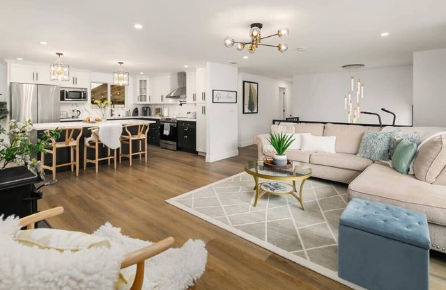 Brand New Designer’s High-End 4BR Retreat