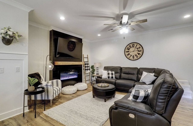Brand New Luxury Vacation Home Four Bedrooms Bikes & Beach Gear included