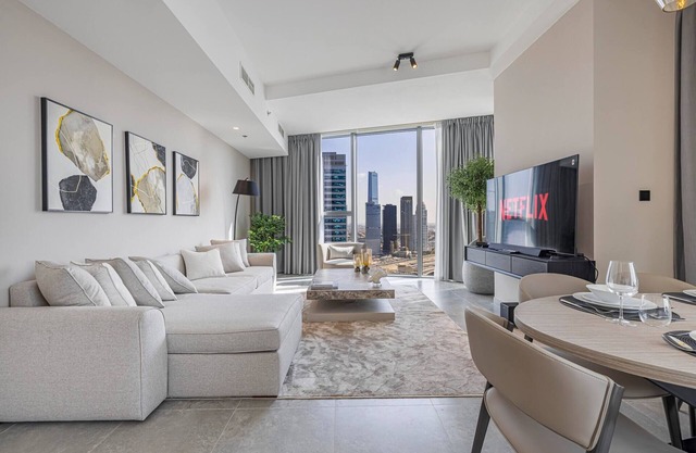 Brand New, Stylish 2br and M, Amazing Marina Views