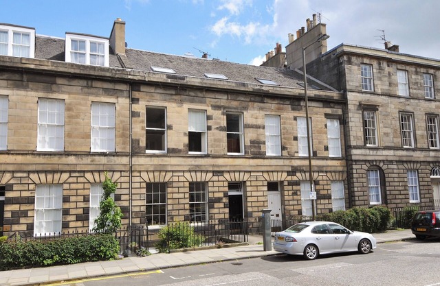 Brandon Street [331] is Charming apartment sleeping up to 4 guests in Edinburgh’s Georgian New town