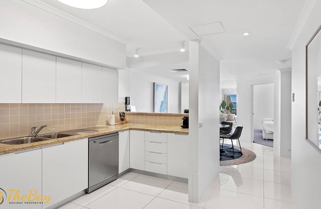 Breakwater Apartment 105