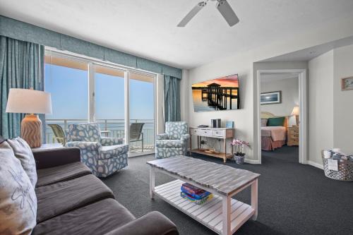 Breath Taking 3 BR Direct Oceanfront Condo with Private Balcony at The Wyndham Ocean Walk Resort