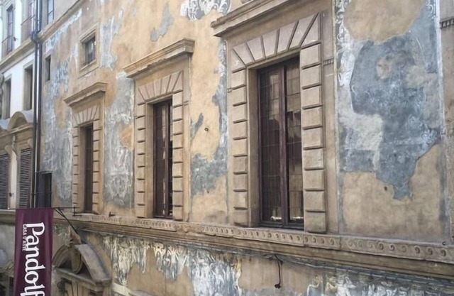 Breathtaking 4BD Apt 5min Walk to Duomo