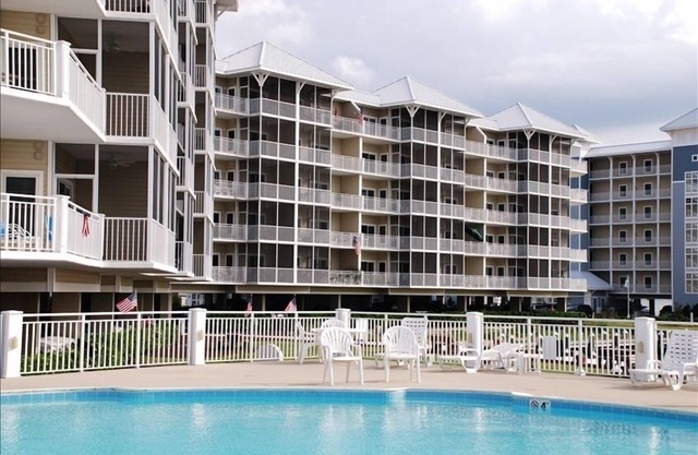 Breathtaking Penthouse Waterfront Condo with Wrap Around Balcony and Boat Slip