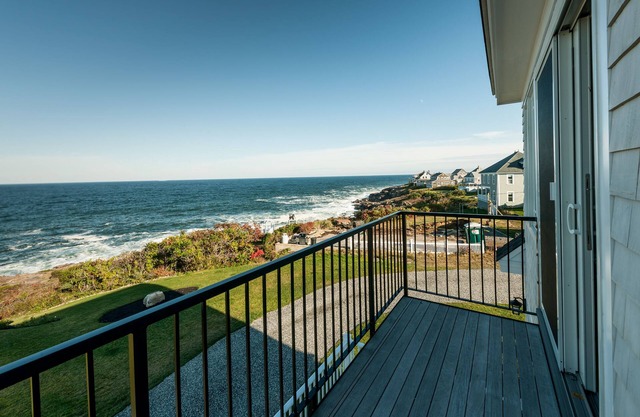 BREATHTAKING SEASIDE BUNGALOW COMPLETE LUXURY AMAZING ! Special Price 7/6-7/19