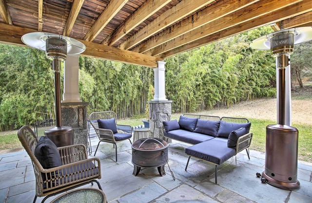 Briarcliff Manor Estate w/Hudson River Views