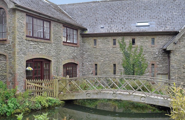 Bridge House - UKC1340